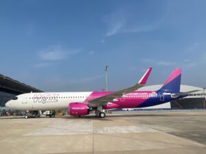 Aviation Capital Group has delivered three Airbus A321neo aircraft to Wizz Air, completing its multi-aircraft sale-leaseback agreement mandate and supporting the airline’s modern, fuel-efficient fleet.