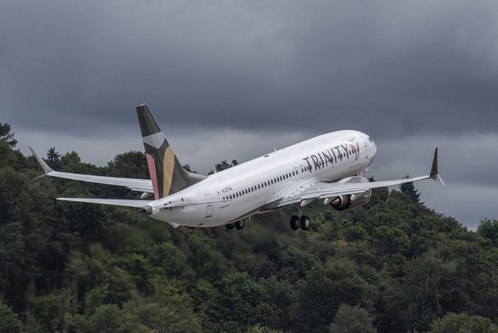 Aviation Capital Group Delivers First Boeing 737-8 Aircraft in New Trinity Airways Livery